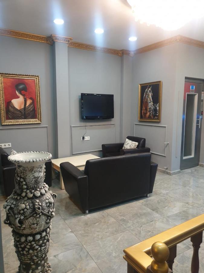 Stad Pansiyon Aile Istambul Extérieur photo